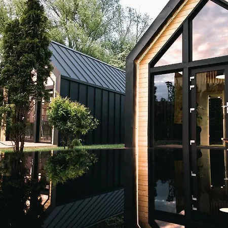 Trzy W Mielnie شقة ميلنو