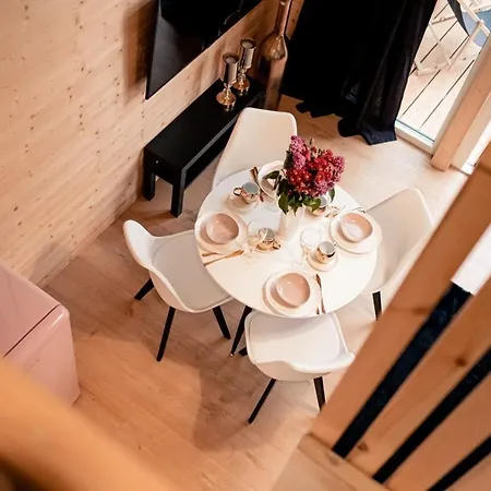 Trzy W Mielnie アパート ミエルノ