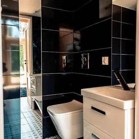 Trzy W Mielnie ميلنو