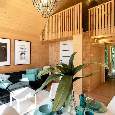 アパート Trzy W Mielnie ミエルノ