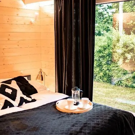 アパート Trzy W Mielnie *