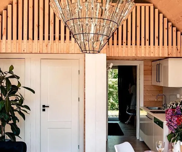 Trzy W Mielnie アパート *