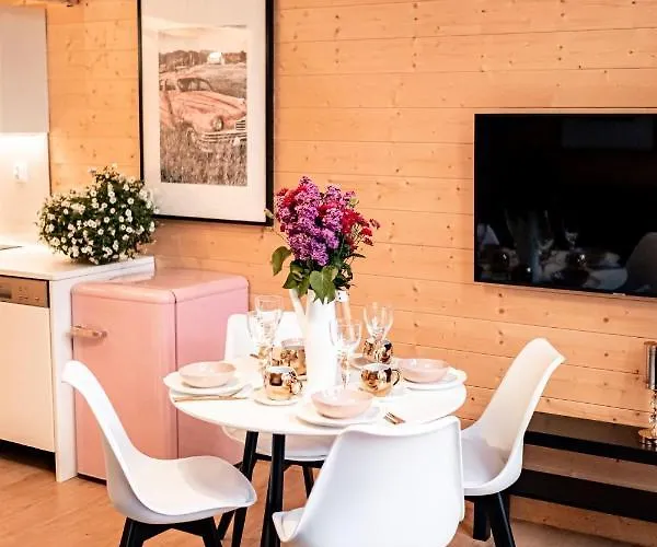 アパート Trzy W Mielnie ミエルノ